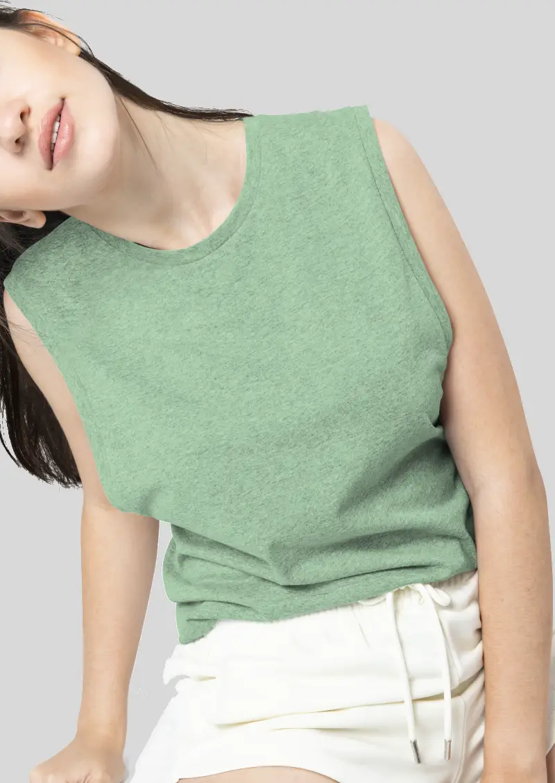 Sleevless T-shirt-hover